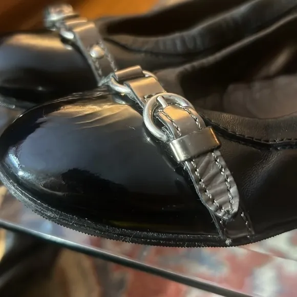 AGL Attilio Giusti Leombruni black cap toe ballet flats, size 41