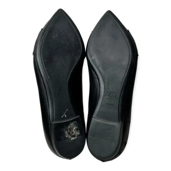 AGL Attilio Giusti Leombruni Black Leather Pointy Flats