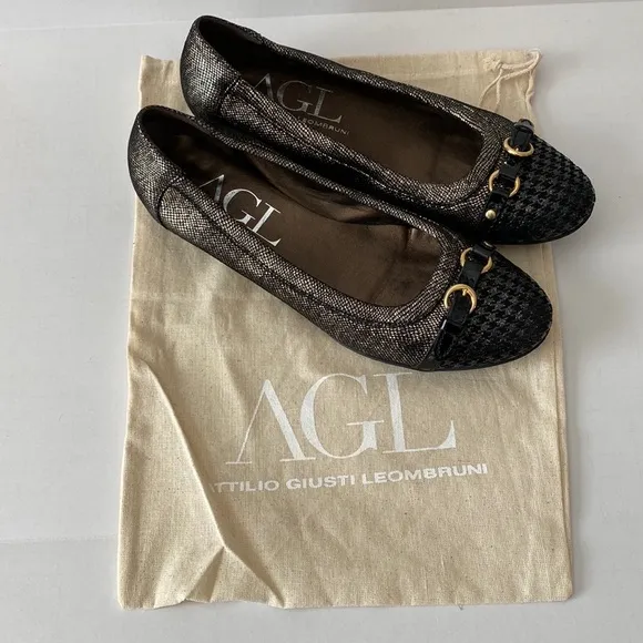 AGL Attilio Giusti Leombruni Leather Cap Toe Ballet Flats Black