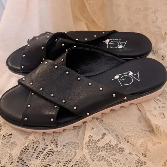 AGL Attilio Giusti Leombruni Shun Slide Sandals Hidrangen