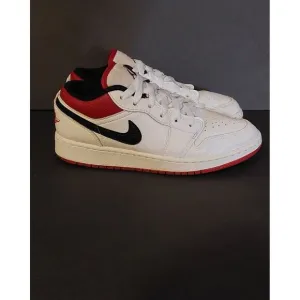 Air Jordan 1 Low (GS) White Red Black  553560-118 Size 5.5Y / Women's Size7 #431