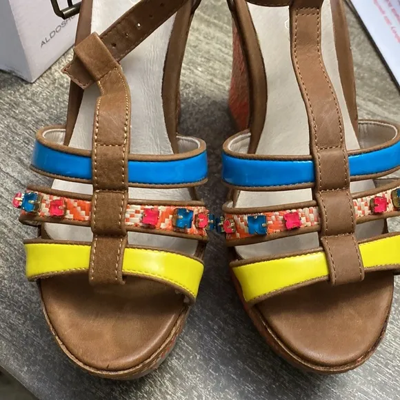 Aldo wedges ReVa beautiful summer colors stand out in these sexy sandals