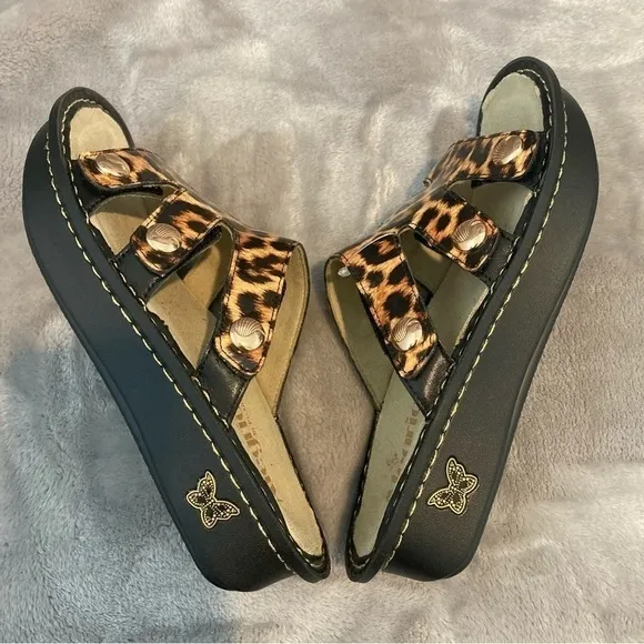 Alegria Dinah Leather Slip-On Sandals with Adjustable Strap Size 39 (US 9)