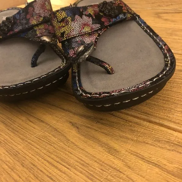 Alegria women slip on shimmery black and flowery leather sandals, 7.5