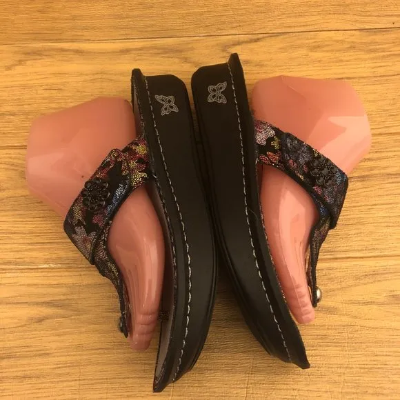 Alegria women slip on shimmery black and flowery leather sandals, 7.5