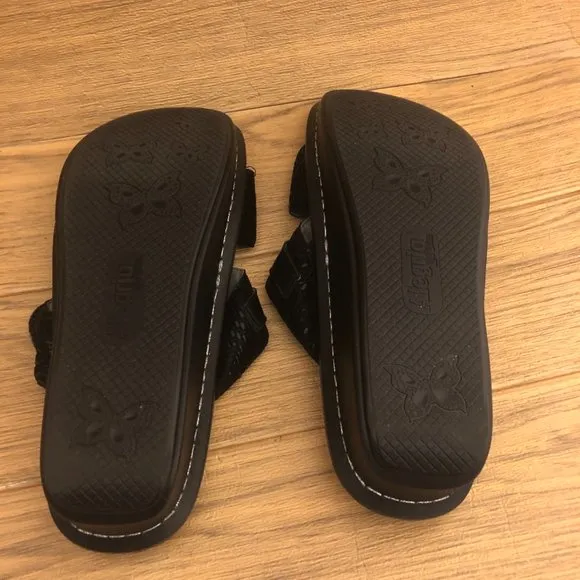 Alegria women slip on shimmery black leather sandals, 10.5
