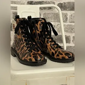 Alex Marie ladies 6M leopard print lace up combat boots