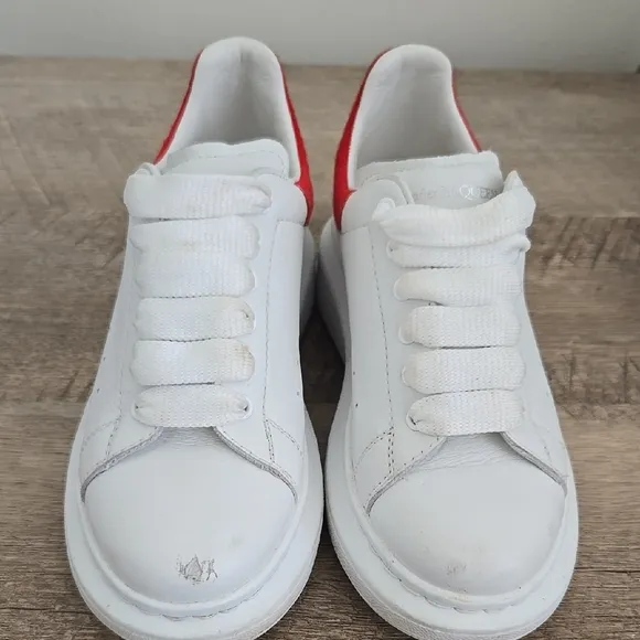 Alexander McQueen Kids White and Red Oversized  Sneakers