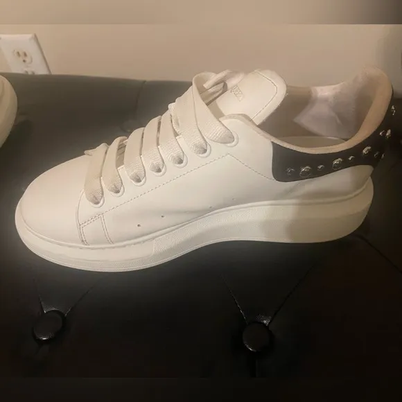Alexander McQueen Men’s Sneakers - White with Studded Black Heel TabSize: 43