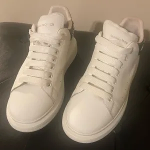 Alexander McQueen Men’s Sneakers - White with Studded Black Heel TabSize: 43