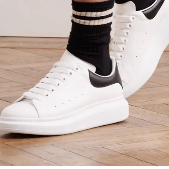 Alexander McQueenOversized Sneakers White/Black size 38