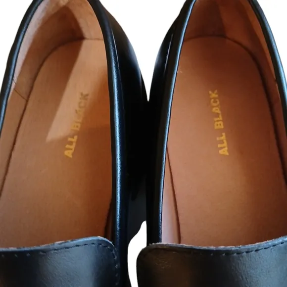 ALL BLACK Chunky Lug Sole Leather Loafer Rhinestone Buckle Flats size 9