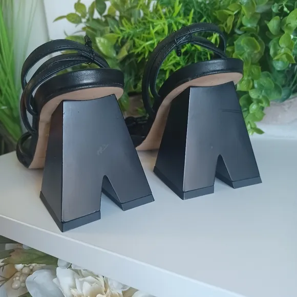 ALOHAS A Cactus Sandals
