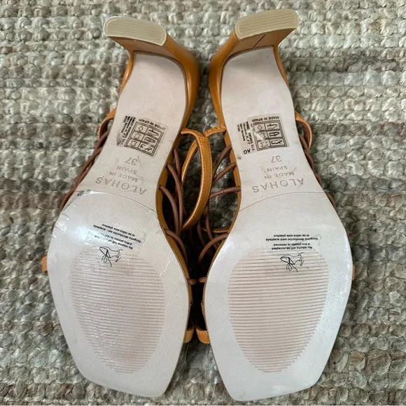 Alohas sunbeam orange strappy slip on square toe heels