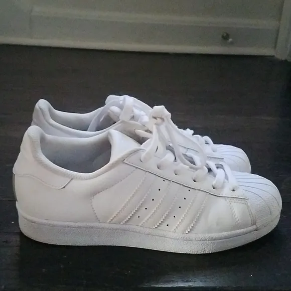 &quot;Adidas&quot; Shell-toe Sneakers