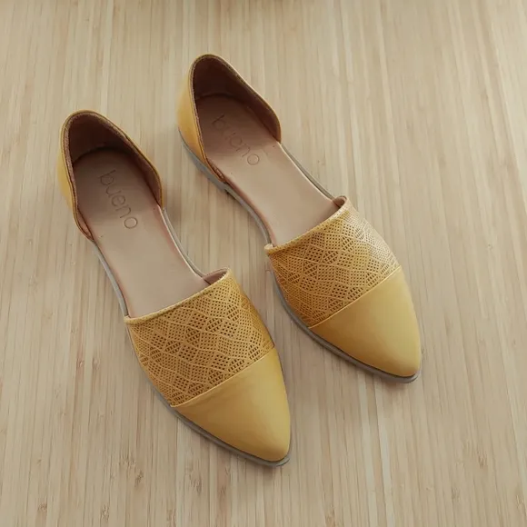 Anthropologie Bueno Bella Flats