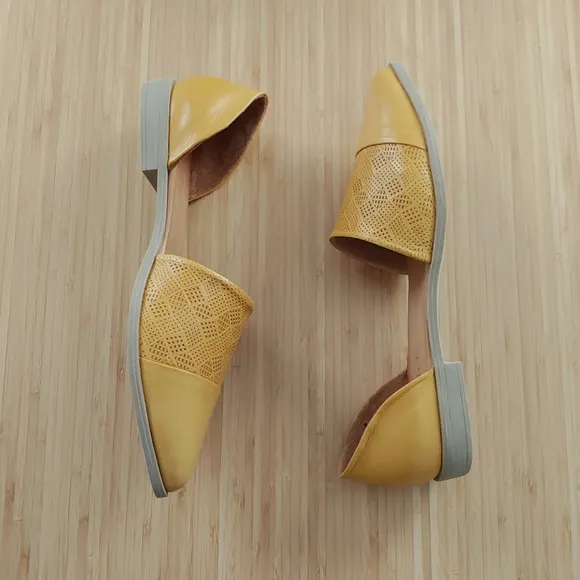 Anthropologie Bueno Bella Flats