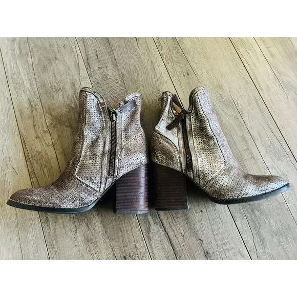 Anthropologie Seychelles Around the World Boots Women's Shoes Pewter 7 Metallic