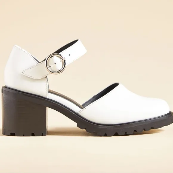 Anthropologie Seychelles Lock and Key Mary Jane Heels