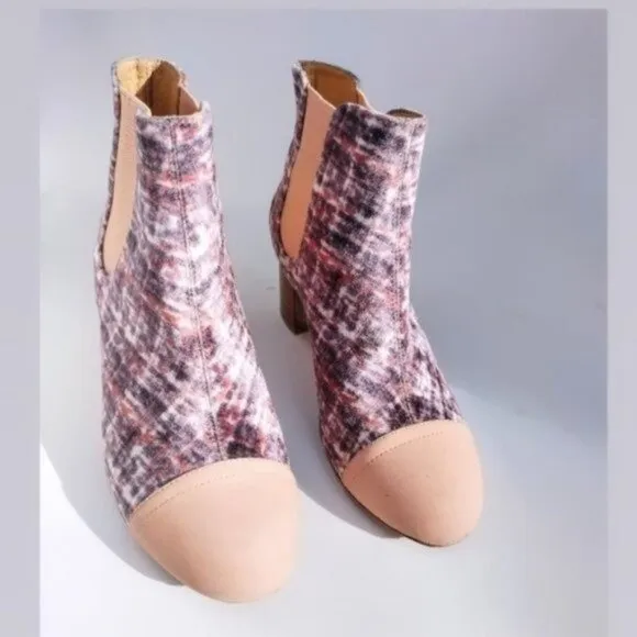 Anthropologie Velvet Chelsea Ankle Boots sz 8