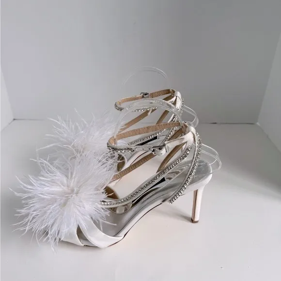 Antonio Melani Collection Aurora Feathered Rhinestone Embellished Sandals. Sz 10