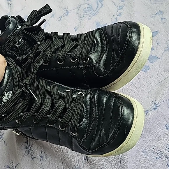 APPLE BOTTOMS PLATFORM SNEAKERS SIZE 7