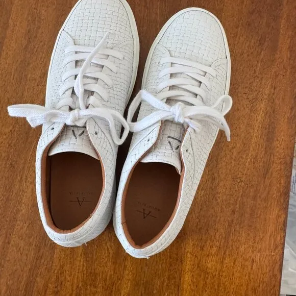 Aquatalia Alaric Embossed Leather Low-Top Sneakers