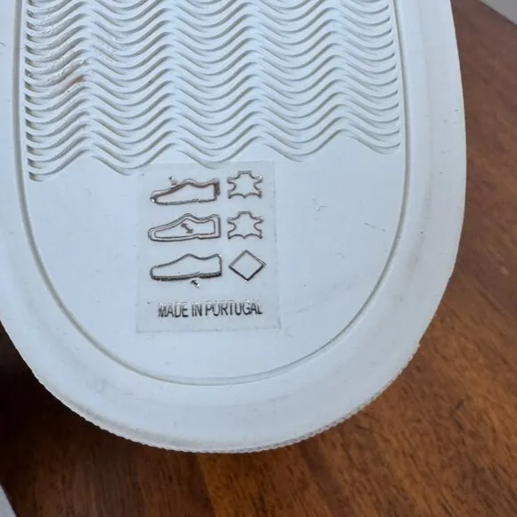 Aquatalia Alaric Embossed Leather Low-Top Sneakers