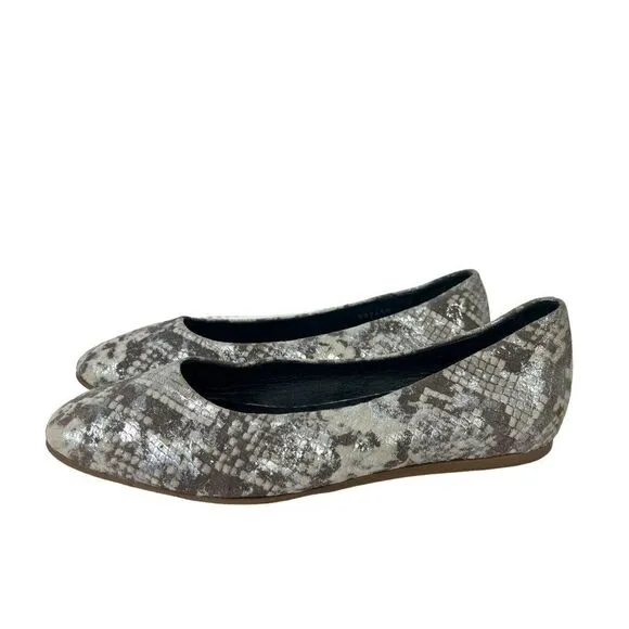 Aquatalia Cierra Metallic Leather Snakeskin Gray &amp; Silver Ballet Flat Size 8.5