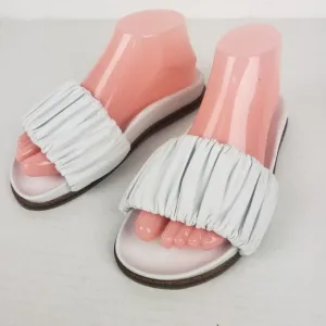 AQUATALIA Womens White Ruched Iva Round Toe Slip On Leather Slide Sandals 5.5