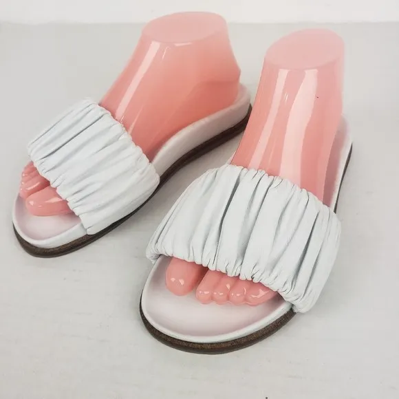 AQUATALIA Womens White Ruched Iva Round Toe Slip On Leather Slide Sandals 5.5