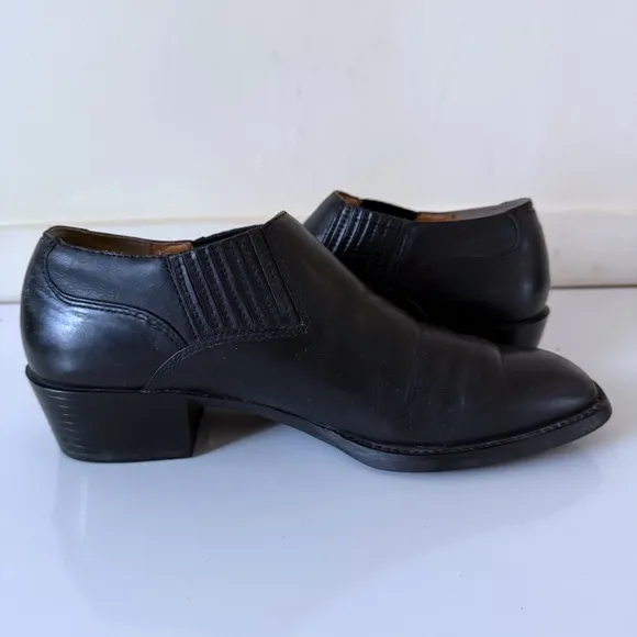 Ariat Chelsea Black Leather Low Ankle Boots Booties Size 7.5