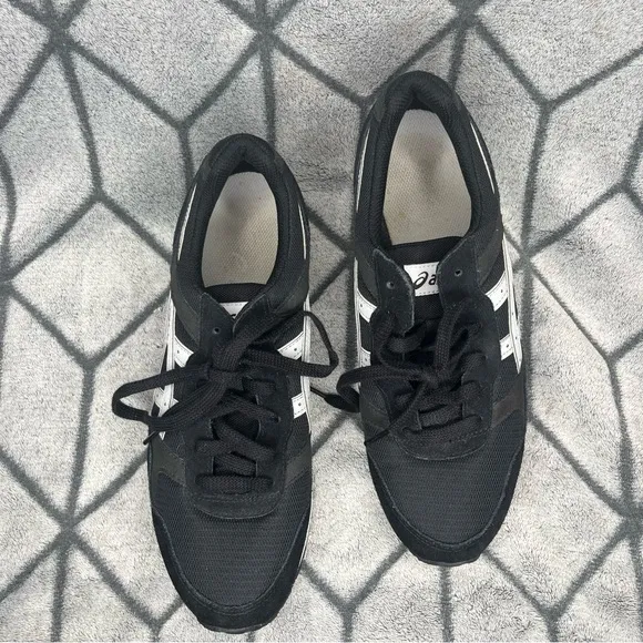 Asics Lyte-Trainer Black Leather Low-Top Sneakers