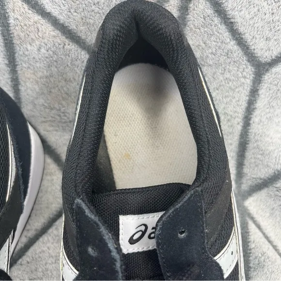 Asics Lyte-Trainer Black Leather Low-Top Sneakers