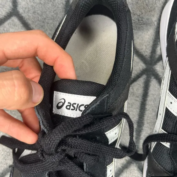 Asics Lyte-Trainer Black Leather Low-Top Sneakers