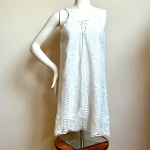ASTR LABEL lace overlay adjustable spaghetti strap dress