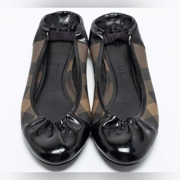 Authentic Burberry woman’s smoked brown ballerina shoe. Size European 36