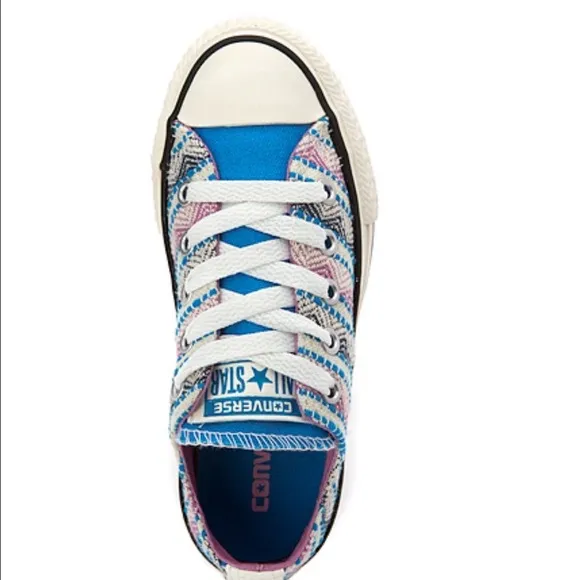 Authentic Converse By Chuck Taylor LowTop sneakers