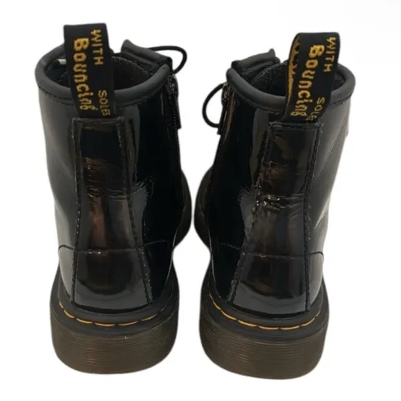Authentic Dr. Martens little girls signature black lace up combat boots sz 13