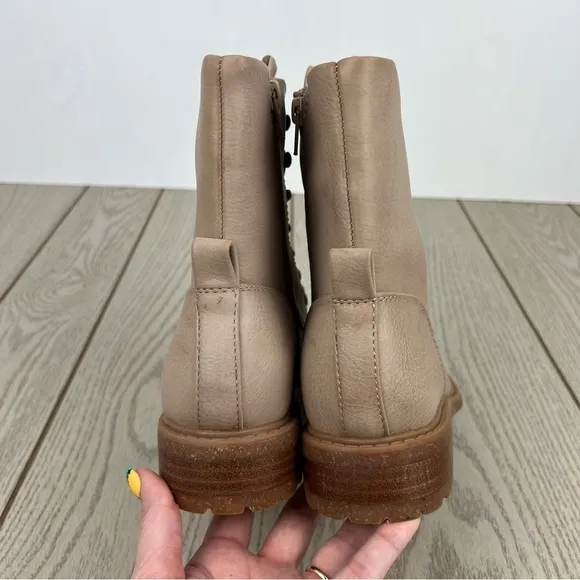 B O C by Born Women's Carter Combat Boots 8.5M Natural Faux Leather $110