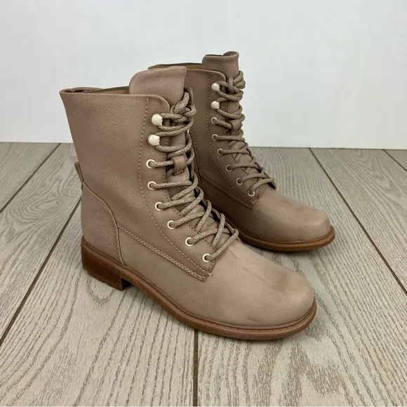 B O C by Born Women's Carter Combat Boots 8.5M Natural Faux Leather $110