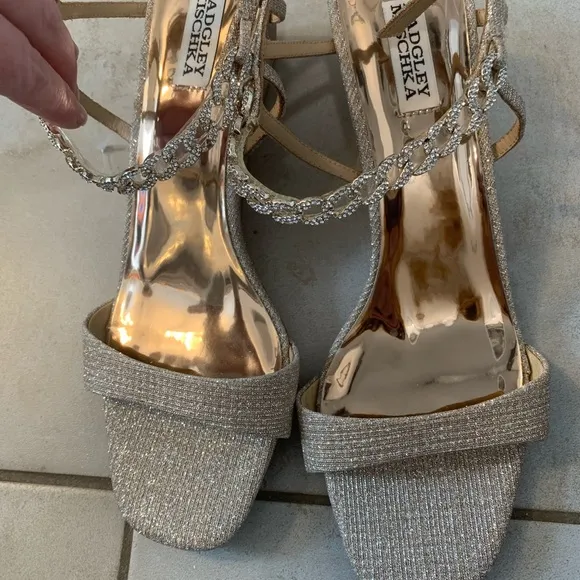 Badgley Mischka | Gold glitter wedge sandals size 10