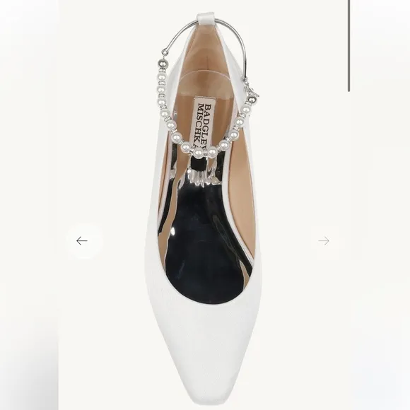 Badgley mischka London Pearl Ankle StrapFlats COLOR: SOFT WHITE$198 NEW