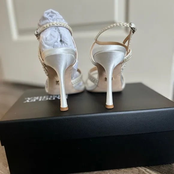 Badgley Mischka Pearl White Heeled Sandals