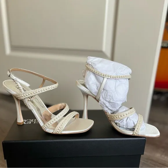 Badgley Mischka Pearl White Heeled Sandals