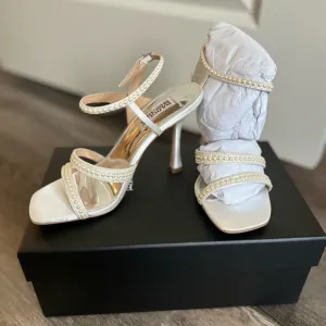 Badgley Mischka Pearl White Heeled Sandals