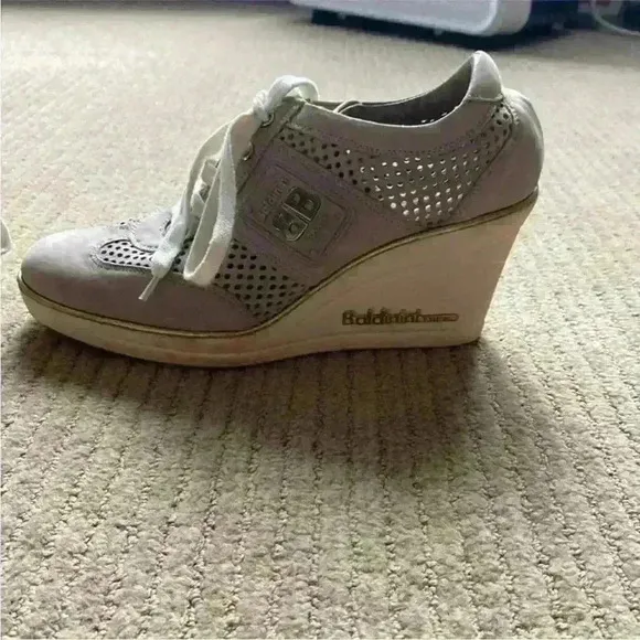 Baldinini Leather Sneaker Platform Shoe, nude lace up ankle boot, size 38 EUR