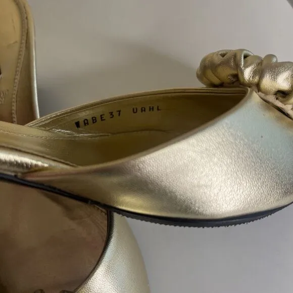BALLY Golden Metallic Leather Flower Slide Kitten heel Peep Toe Size 6.5 37