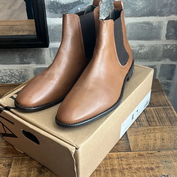 Banana Republic Ty Chelsea Boots Dress Shoes Mens Size 10.5 Brown Leather