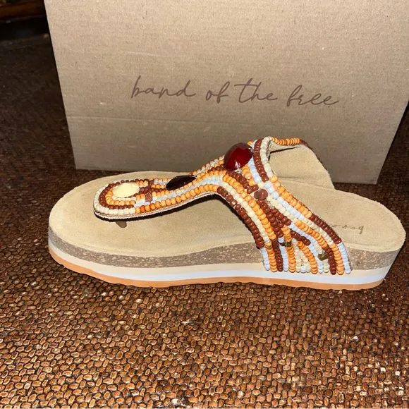 Band of The Free Tan Orion Beaded Sandals Women’s size 8 NEW